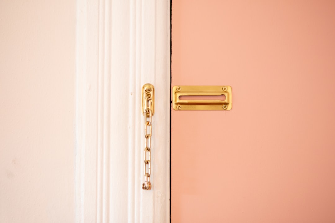 Tür lässt sich nicht abschließen – Wohnung ungesichert